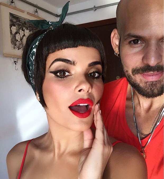Vanessa Giácomo com o maquiador Teodoro Júnior (Foto: Reprodução/Instagram)