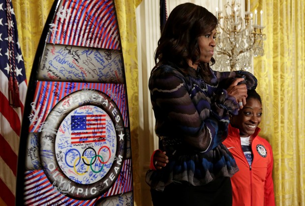 Michelle e Barack Obama recebem atletas na Casa Branca para celebrar os recordes atingidos durante a Olimpíada Rio 2016 (Foto: Reuters)