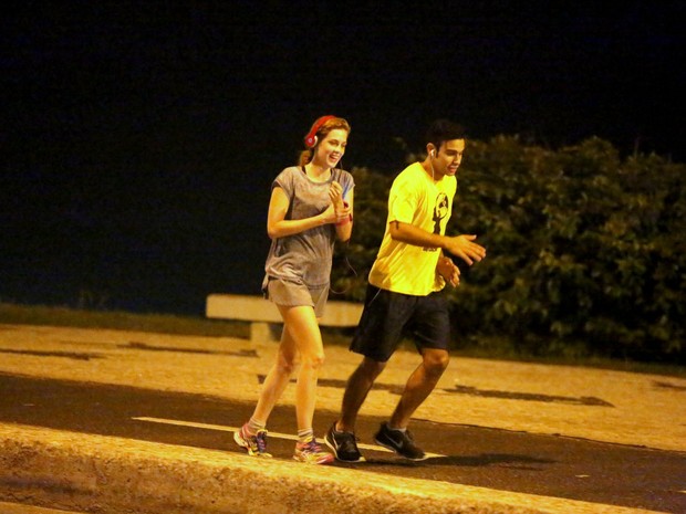Sophia Abrahão e Sergio Malheiros orla da praia da Barra da Tijuca, Zona Oeste do Rio (Foto: Ag. News)