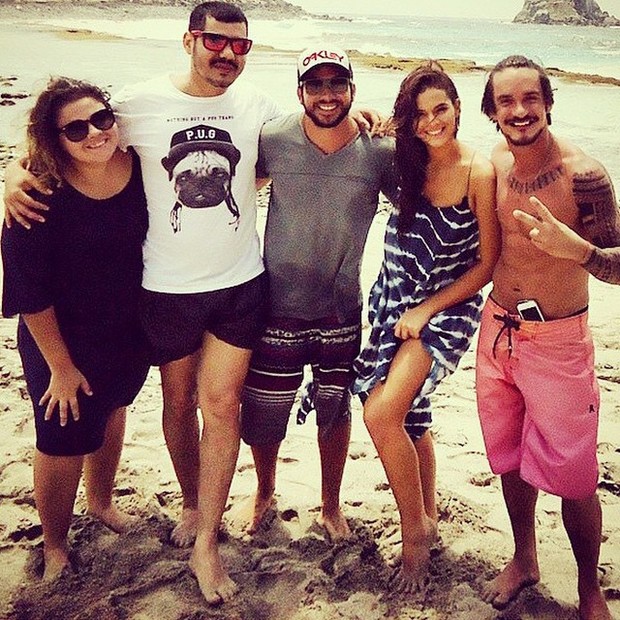 Bruna Marquezine com amigos (Foto: Instagram / Reprodução)