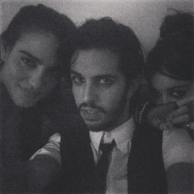 Luisa Moraes, André Nicolau e Sophie Charlotte em festa (Foto: Instagram/ Reprodução)