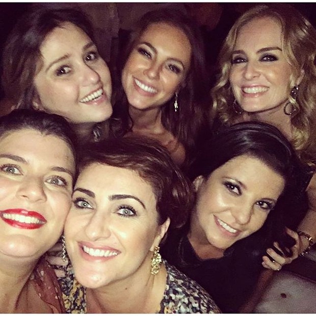 Paolla Olivera e Angélica com amigas em festa no Rio (Foto: Instagram/ Reprodução)