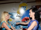 Britney Spears e Katy Perry vão à pré-estreia de 'Smurfs 2'