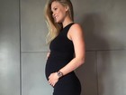Bar Refaeli exibe barrigão de grávida: 'Grandes expectativas'