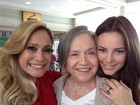 Susana Vieira posa com Nathalia Timberg e Paolla Oliveira