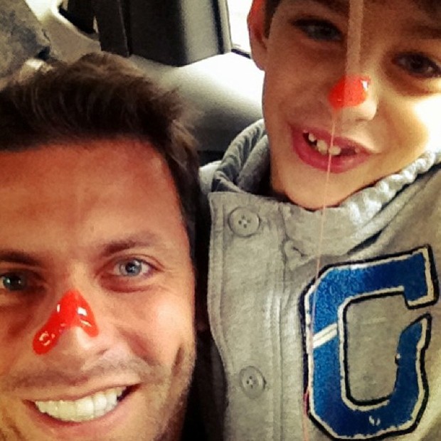 Henri Castelli com o filho (Foto: Instagram / Reprodução)