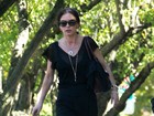 Mais magra, Catherine Zeta-Jones vai a igreja após anúncio de separação