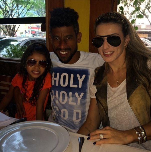 Leo Moura e família (Foto: Instagram / Reprodução)