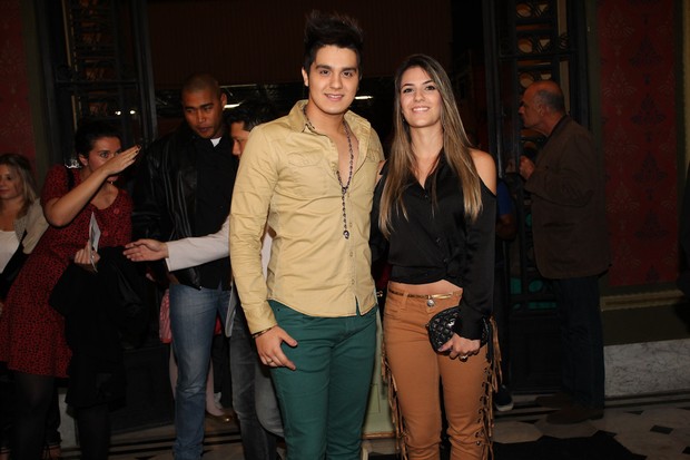 Luan Santana e a namorada (Foto: Manuela Scarpa e Marcos Ribas / Foto Rio News)