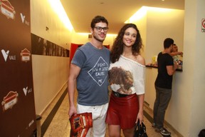 José Loreto e Débora Nascimento em estreia de peça no Rio (Foto: Thyago Andrade/ Foto Rio News)