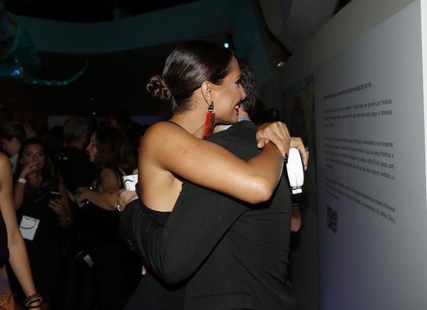 Camila Pitanga e Igor (Foto: Marcos Serra Lima/EGO)