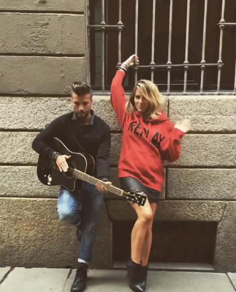 Giovanna Ewbank e Bruno Gagliasso durante ensaio fotográfico em Milão (Foto: Reprodução / Instagram)