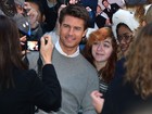 Tom Cruise faz sucesso com fãs em Nova York