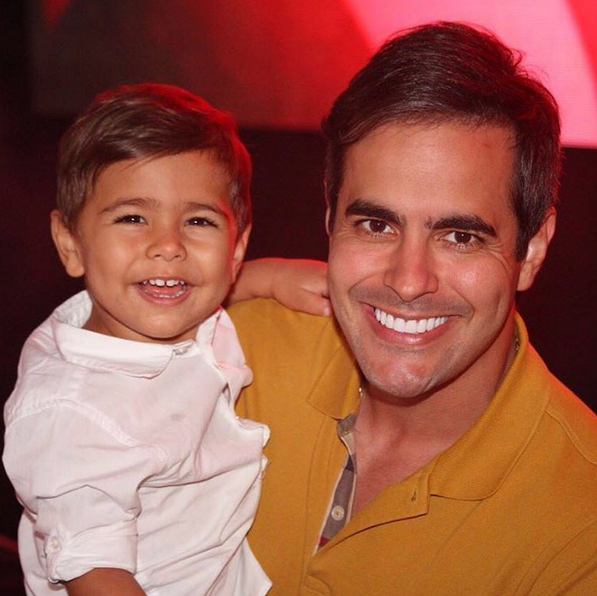 Kaká Diniz com o filho, Henry (Foto: Reprodução / Instagram)