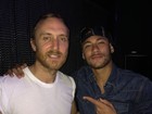 Neymar curte apresentação de David Guetta em Ibiza