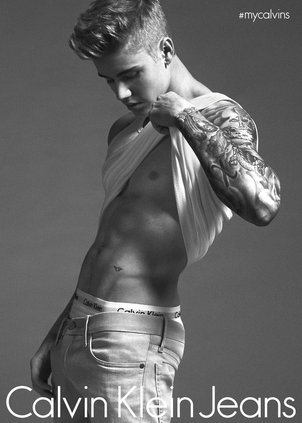 Justin Bieber na campanha da Calvin Klein (Foto: Mert Alas and Marcus Piggott/Divulgação)