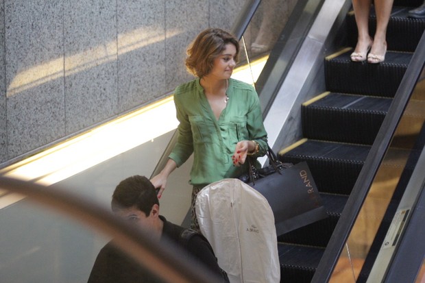 Sophie Charlotte vai a shopping no RJ (Foto: Derick Abreu / Photo Rio News)