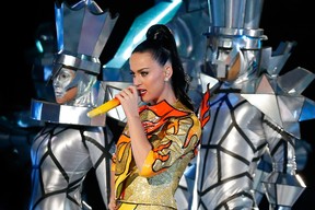 Katy Perry canta no Super Bowl em Glendale, no Arizona, nos Estados Unidos (Foto: Tom Pennington/ AFP)