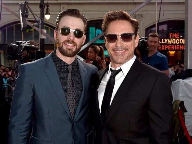 Chris Evans e Robert Downey Jr. em première em Los Angeles, nos Estados Unidos (Foto: Kevin Winter/ Getty Images/ AFP)