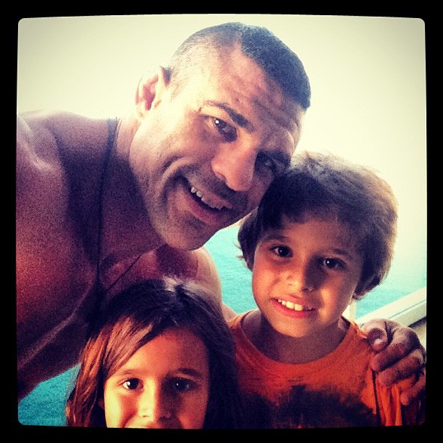 Vitor Belfort posta foto com os filhos (Foto: Instagram / Reprodução)