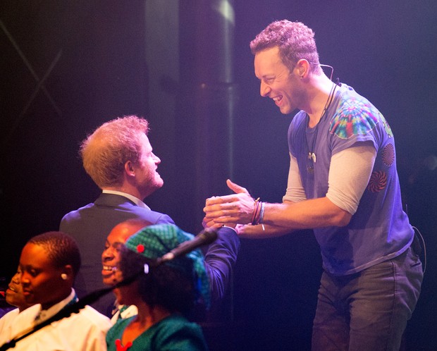 Príncipe Harry em show do Coldplay (Foto: Getty Images)