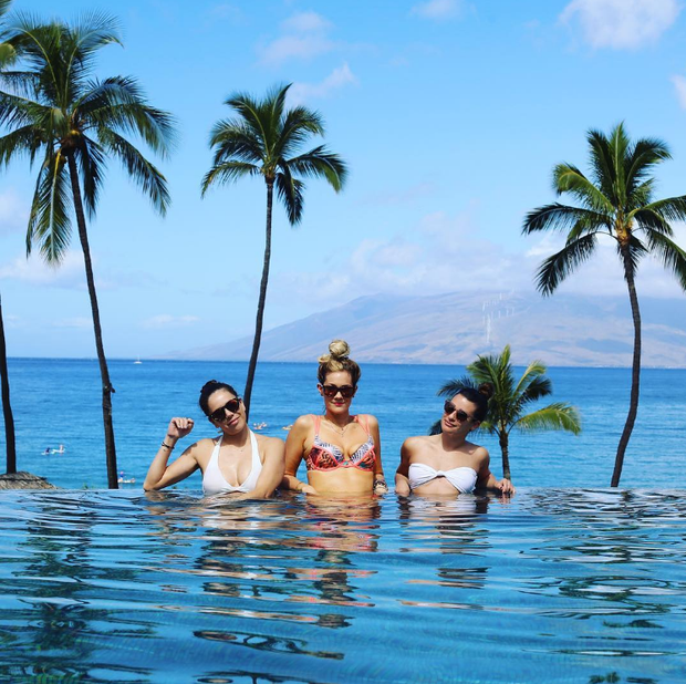 Lea Michele curte féria no Havai  (Foto: Reprodução/Instagram)