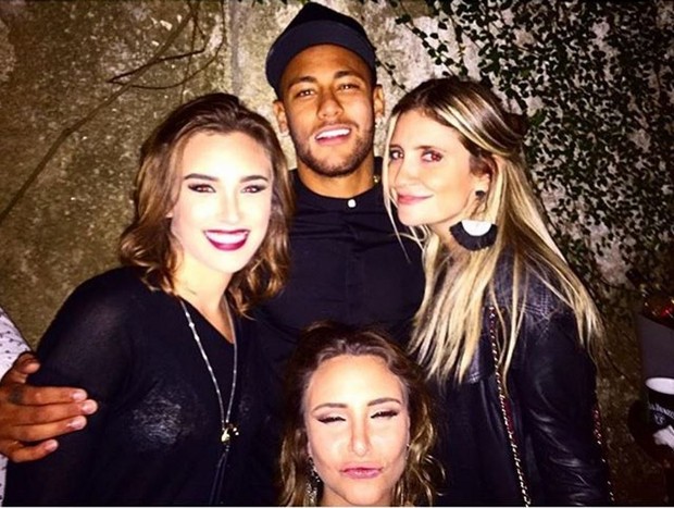 Neymar ao lado de Marcela Fetter na festa Carrapetas, no Rio (Foto: Reprodução/Instagram)