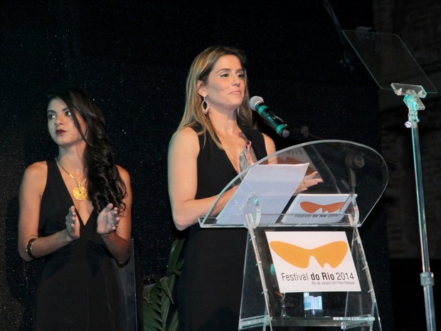 Deborah Secco em prêmio de cinema no Rio (Foto: Felipe Assumpção e Alex Palarea/ Ag. News)