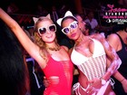 Ana Paula Evangelista curte festa de maiô em Ibiza com Paris Hilton