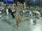 Com vestido transparente, Gracyanne Barbosa cai no samba  em ensaio