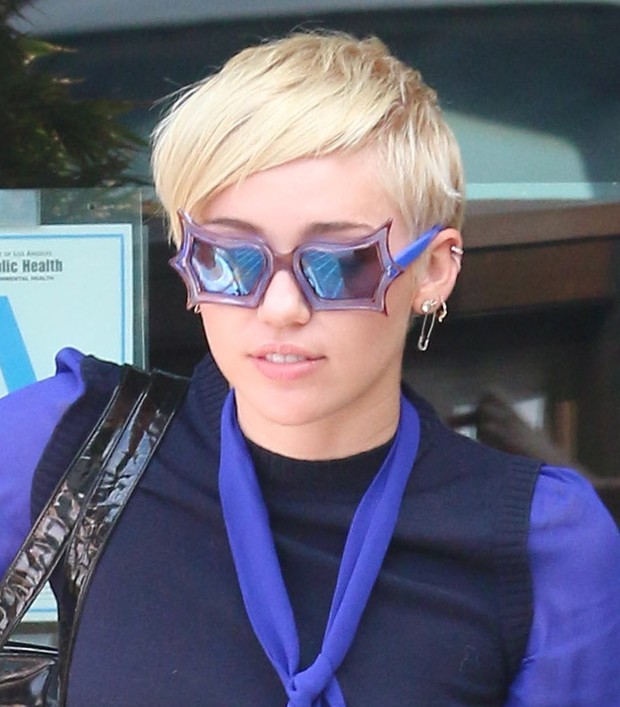 X17 - Miley Cyrus em Los Angeles, nos Estados Unidos (Foto: X17online/ Agência)