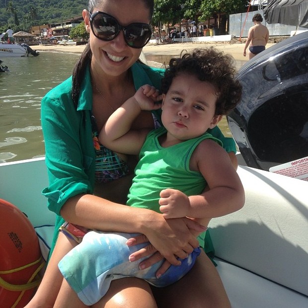 Daniela Cavalieri e filho (Foto: Instagram / Reprodução)