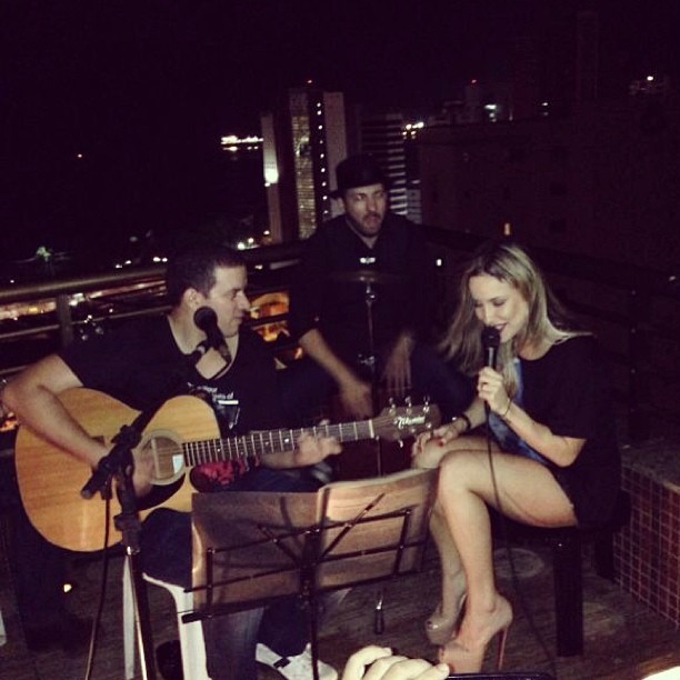 Claudia Leitte canta em Fortaleza (Foto: Instagram/ Reprodução)