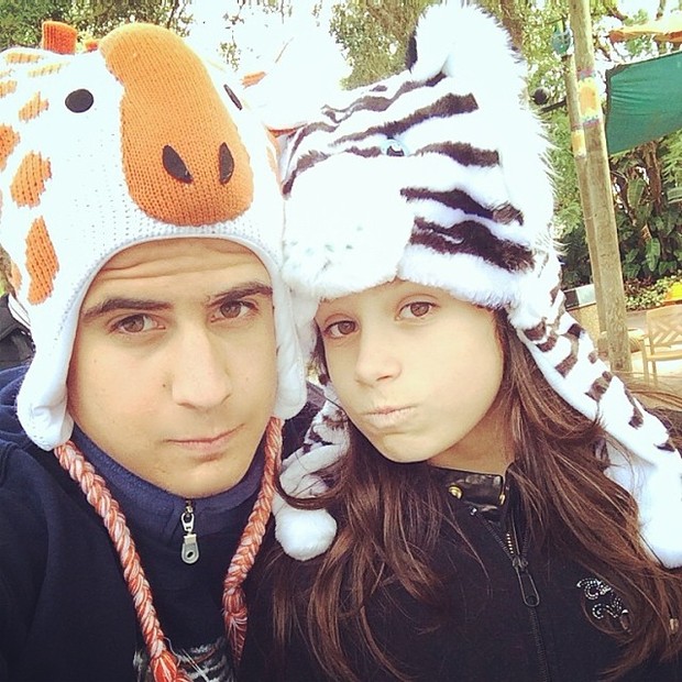 Enzo Celulari e Sophia em parque em Tampa, nos Estados Unidos (Foto: Instagram/ Reprodução)