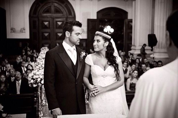 Priscila Pires se declara nos 3 anos de casamento (Foto: Divulgação)