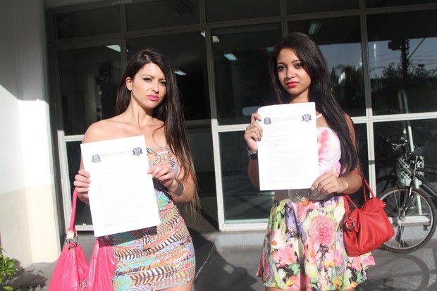 Ana Paula Xavier e Thaynara, candidatas a Miss Bumbum (Foto: Thiago Duran / AgNews)
