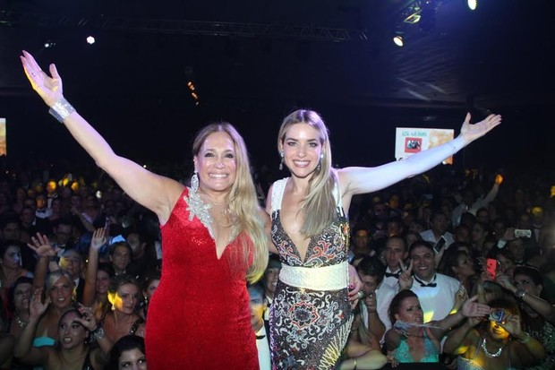 Susana Vieira e Monique Alfradique (Foto: Rodrigo dos Anjos/AG News)