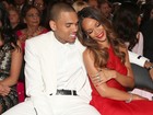 Chris Brown afirma que não está mais namorando Rihanna, diz site