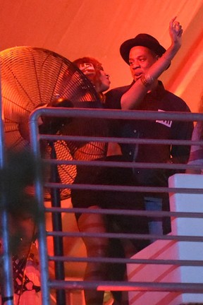 Beyoncé e Jay-Z em festival de música em Los Angeles, nos Estados Unidos (Foto: Michael Buckner/ Getty Images/ AFP)