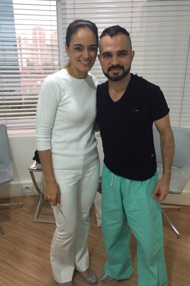 Luciano com a médica Maria Angélica Muricy (Foto: Divulgação/Divulgação)