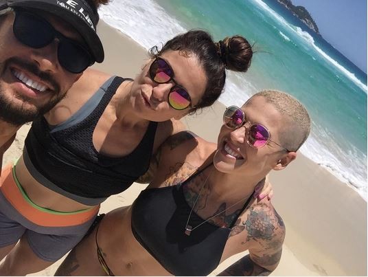 Giovanna Antonelli faz treino na praia (Foto: Instagram / Reprodução)