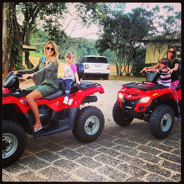 Ticiane Pinheiro, Rafa Justus, Pietro e Melissa Wilman (Foto: Instagram / Reprodução)