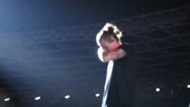 Harry Styles chora (Foto: Reprodução/YouTube)
