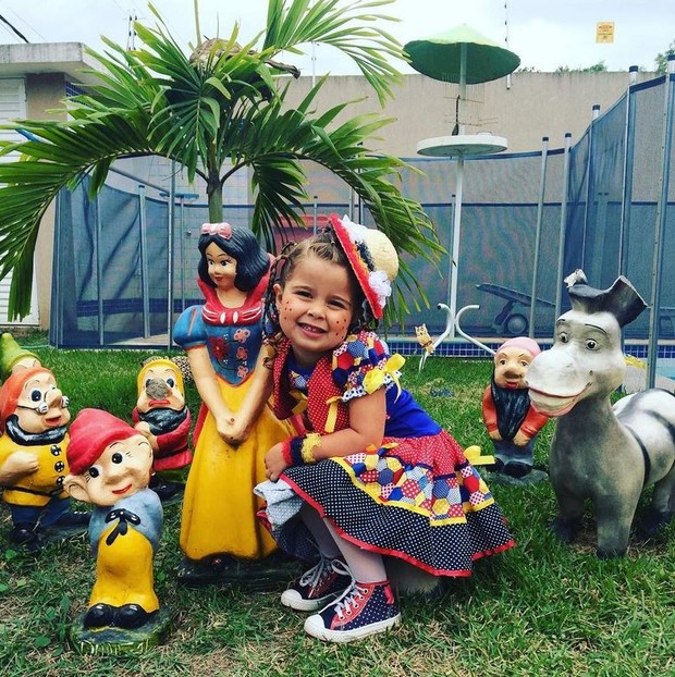 Maria Eduarda, filha de Debby Lagranha (Foto: Reprodução/Instagram)