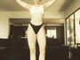 Jessie J posa de calcinha cavada e top: 'Vamos ficar nus'