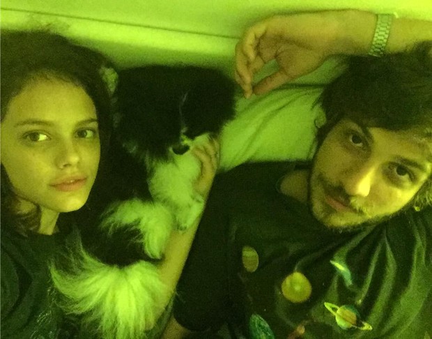 Laura Neiva e Chay Suede (Foto: Reprodução / Instagram)