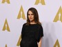 Natalie Portman exibe o barrigão de gravidez em evento pré-Oscar