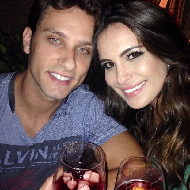 Ex-BBBs Eliéser e Kamilla jantam juntos em São Paulo (Foto: Instagram/ Reprodução)