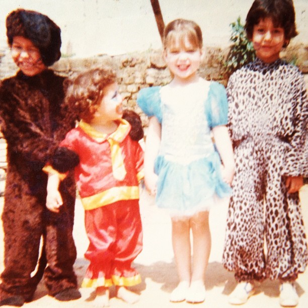 Sheila Mello com os amiguinhos de infância (Foto: Reprodução/Instagram)