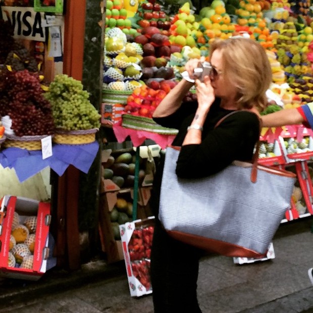 Jessica Lange no Mercadão de São Paulo (Foto: Reprodução/Instagram)